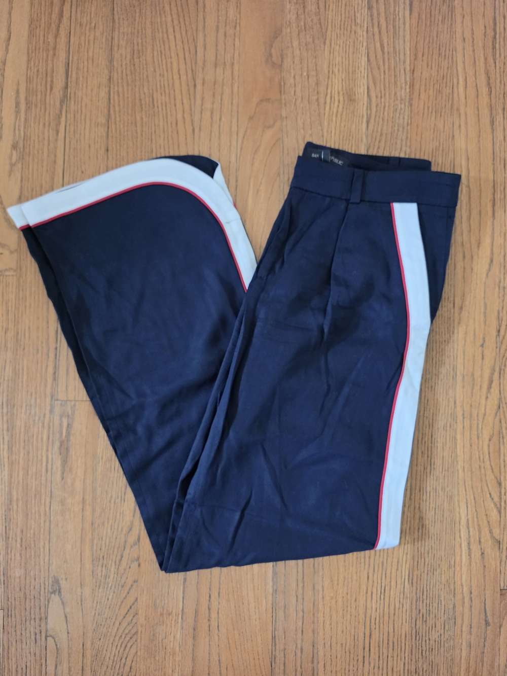 NWT! Banana Republic Navy Straight-Leg Pants with White & Red Trim Size 2